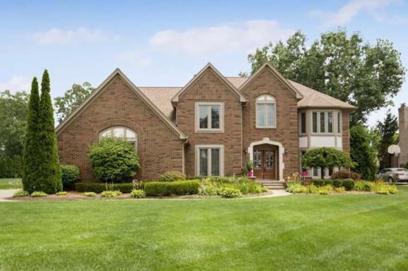 modern two story brick home in Bloomfield Hills, Michigan